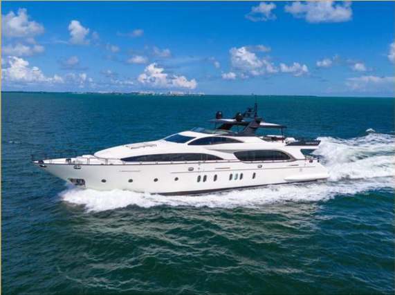 Azimut 116'