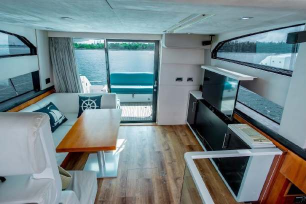 Fairline 50'
