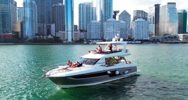 Prestige 65'